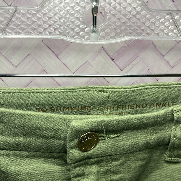 Chicos size one olive green, so slimming girlfriend, ankle pants, women’…​ - Picture 4 of 5